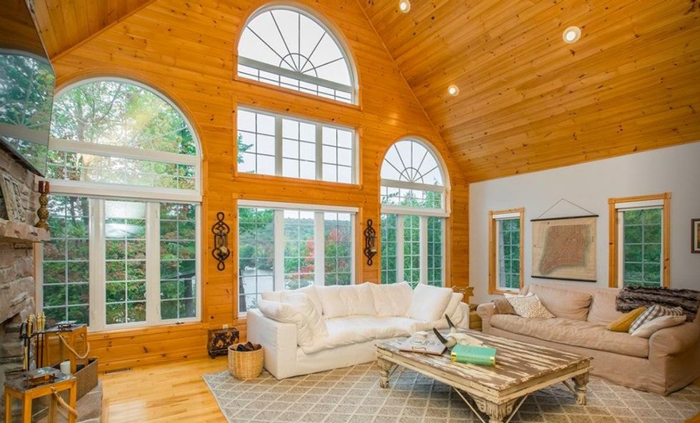 Rent Muskoka Lake House Provides Perfect Vantage Point for Winter