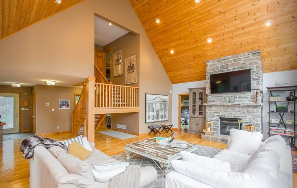 Rent Muskoka Lake House Provides Perfect Vantage Point for Winter