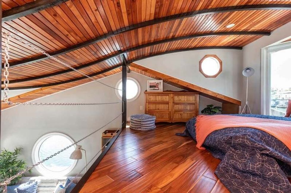 Listed Call This Scarborough Bluffs Houseboat Home for 325K Listed Call This Scarborough Bluffs Houseboat Home for 325K