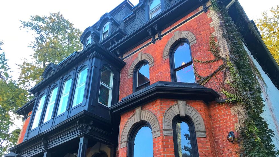 Storm Crow Manor