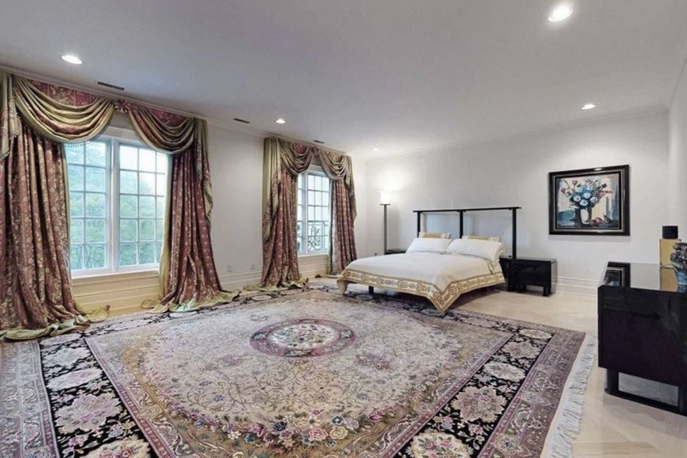 This North York Estate is More Like a High-End Art Gallery Than a House - High-End Art Gallery Residences