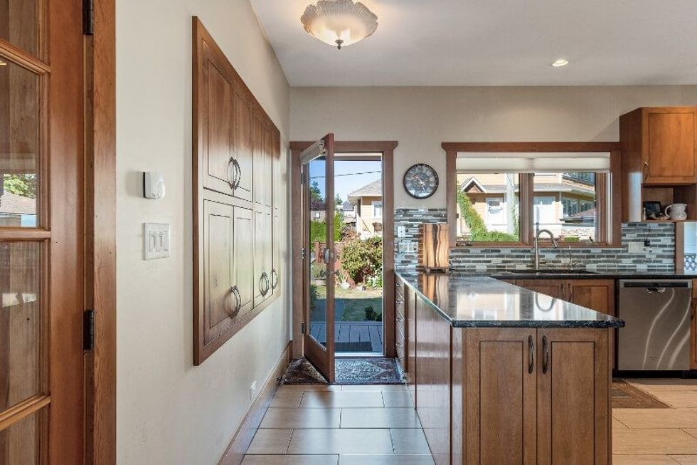 Coral Waterfront Home in Victoria's Historic James Bay Asks 3.5M