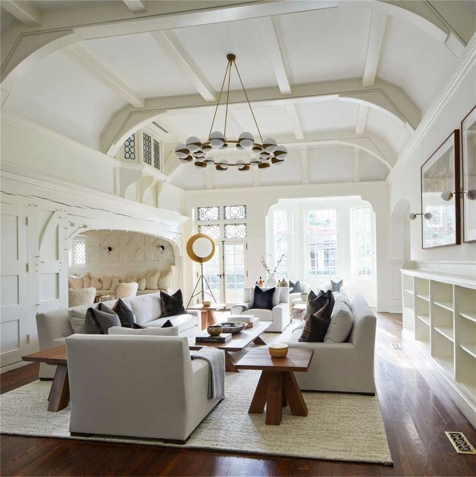 Modern Industrial 4BR Apartment | Rent this location on Giggster - Expensive Industrial Apartment For Rent